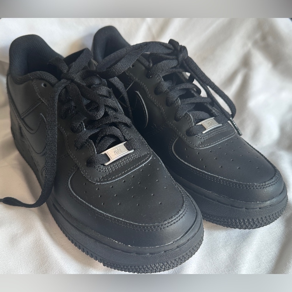 Nike All-Black Athletic Shoes